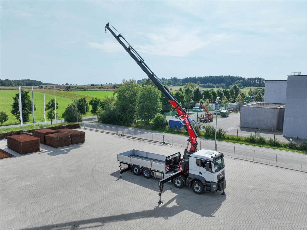 MAN 35.470 8x2 Kran F710 RA2.26 - Nákladní automobil valníkový/ Plošinový, Auto s hydraulickou rukou: obrázek 1 MAN 35.470 8x2 Kran F710 RA2.26 - Nákladní automobil valníkový/ Plošinový, Auto s hydraulickou rukou: obrázek 1