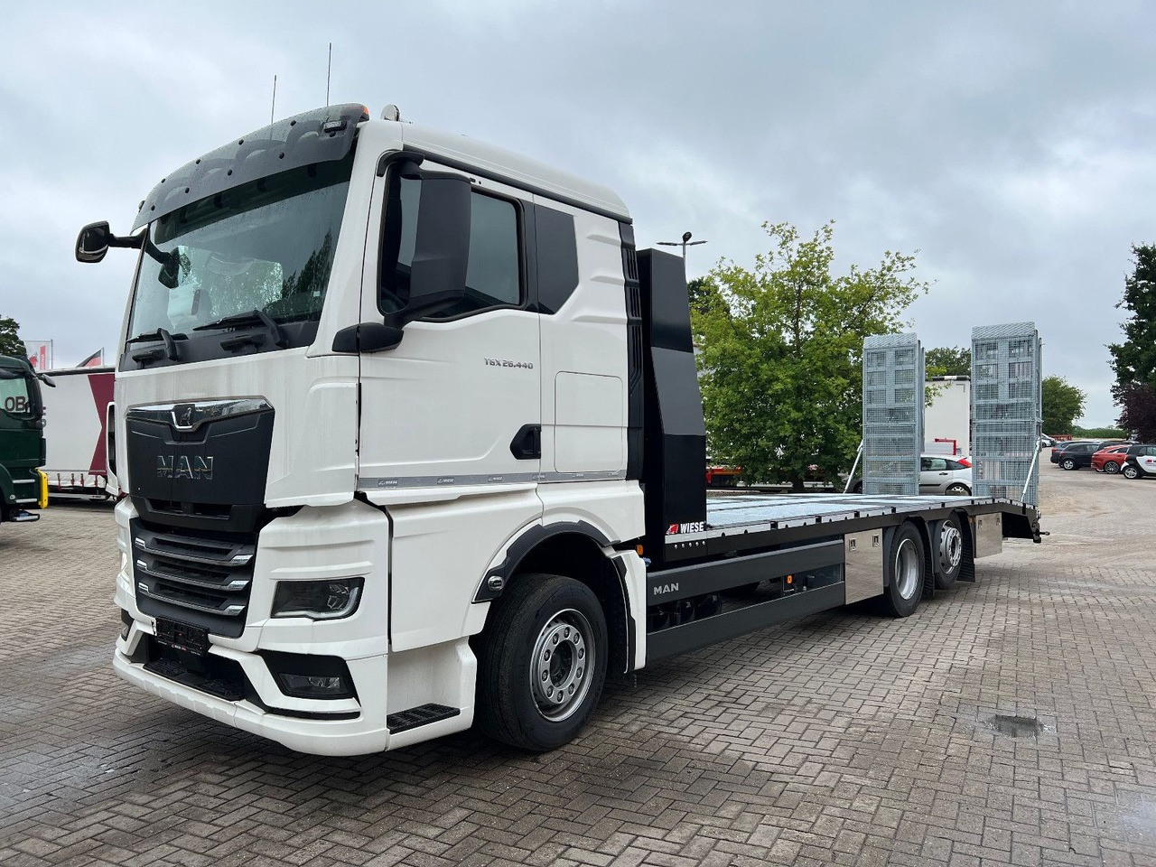 MAN Baumaschinen-  Arbeitsbühnentransporter Rampen - Odtahovka: obrázek 3 MAN Baumaschinen-  Arbeitsbühnentransporter Rampen - Odtahovka: obrázek 3