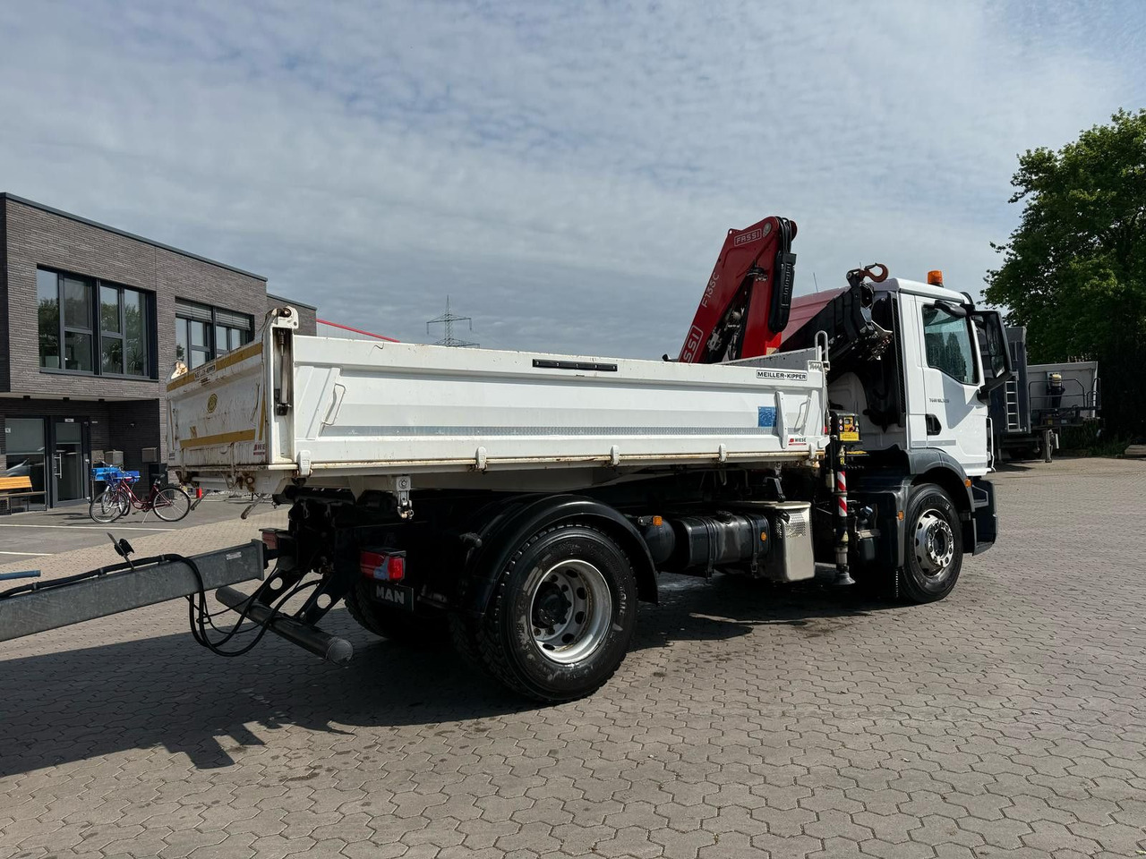 MAN TGM 18.320 4x2 BB mit Fassi F135 Kipper Kran - Sklápěč, Auto s hydraulickou rukou: obrázek 3 MAN TGM 18.320 4x2 BB mit Fassi F135 Kipper Kran - Sklápěč, Auto s hydraulickou rukou: obrázek 3