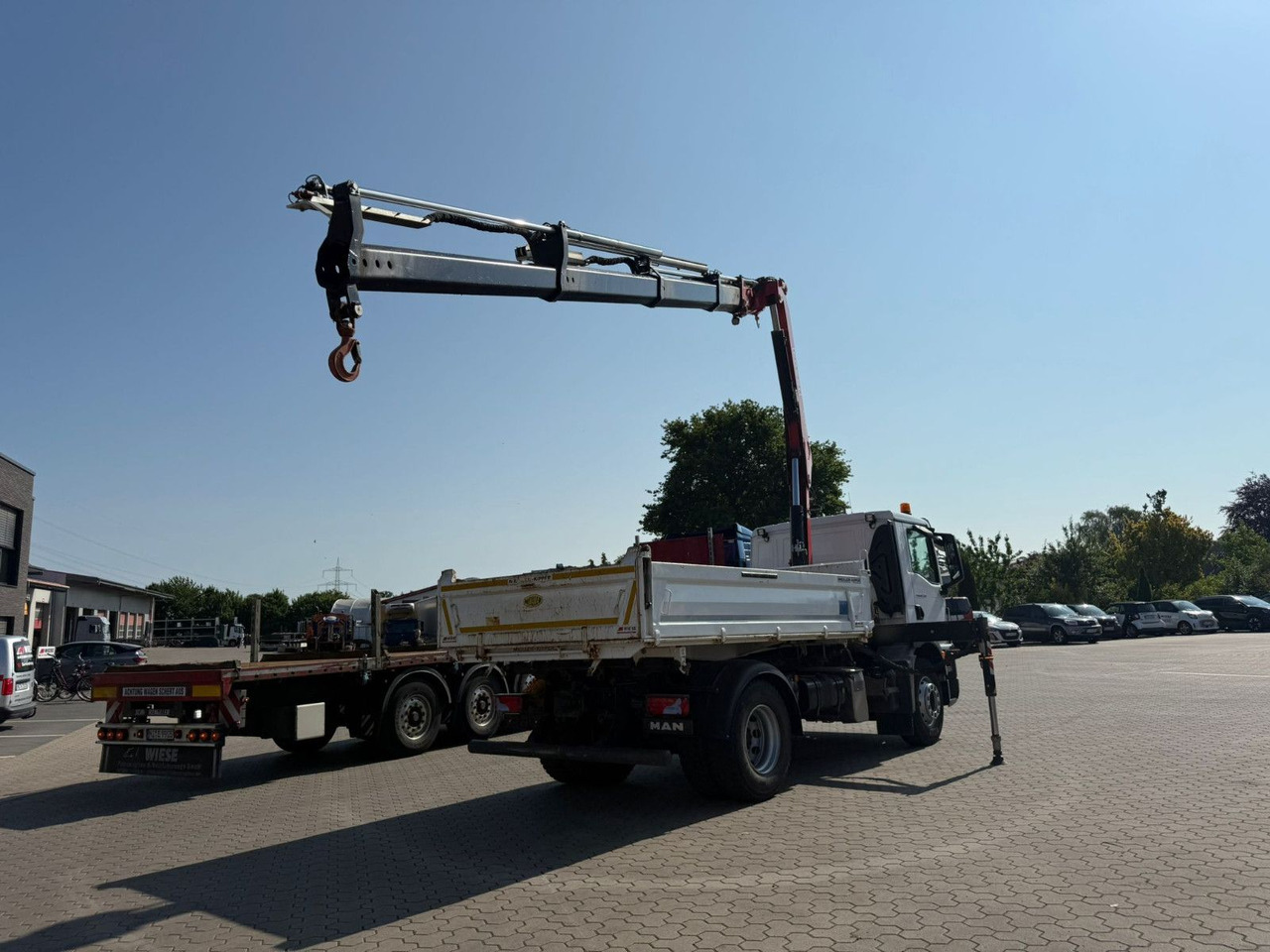 MAN TGM 18.320 4x2 BB mit Kran Fassi F135 Kipper - Sklápěč, Auto s hydraulickou rukou: obrázek 4 MAN TGM 18.320 4x2 BB mit Kran Fassi F135 Kipper - Sklápěč, Auto s hydraulickou rukou: obrázek 4