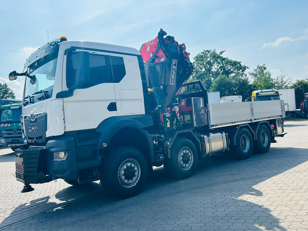 MAN TGS 41.520 8x8 mit Fassi Ladekran F710RA.2.26 - Nákladní automobil valníkový/ Plošinový: obrázek 5 MAN TGS 41.520 8x8 mit Fassi Ladekran F710RA.2.26 - Nákladní automobil valníkový/ Plošinový: obrázek 5