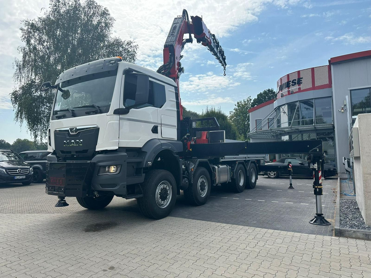 MAN TGS 41.520 8x8 mit Fassi Ladekran F710RA.2.26 - Nákladní automobil valníkový/ Plošinový: obrázek 2 MAN TGS 41.520 8x8 mit Fassi Ladekran F710RA.2.26 - Nákladní automobil valníkový/ Plošinový: obrázek 2