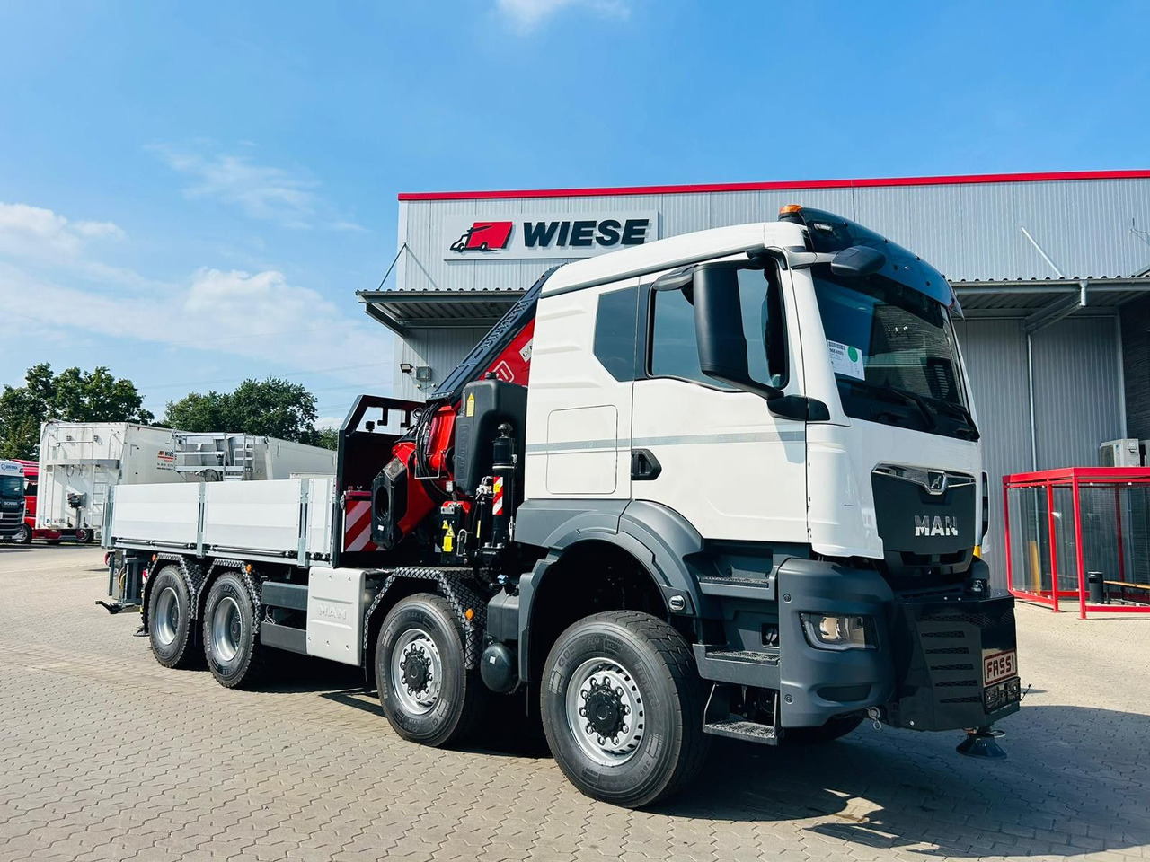 MAN TGS 41.520 8x8 mit Fassi Ladekran F710RA.2.26 - Nákladní automobil valníkový/ Plošinový: obrázek 4 MAN TGS 41.520 8x8 mit Fassi Ladekran F710RA.2.26 - Nákladní automobil valníkový/ Plošinový: obrázek 4