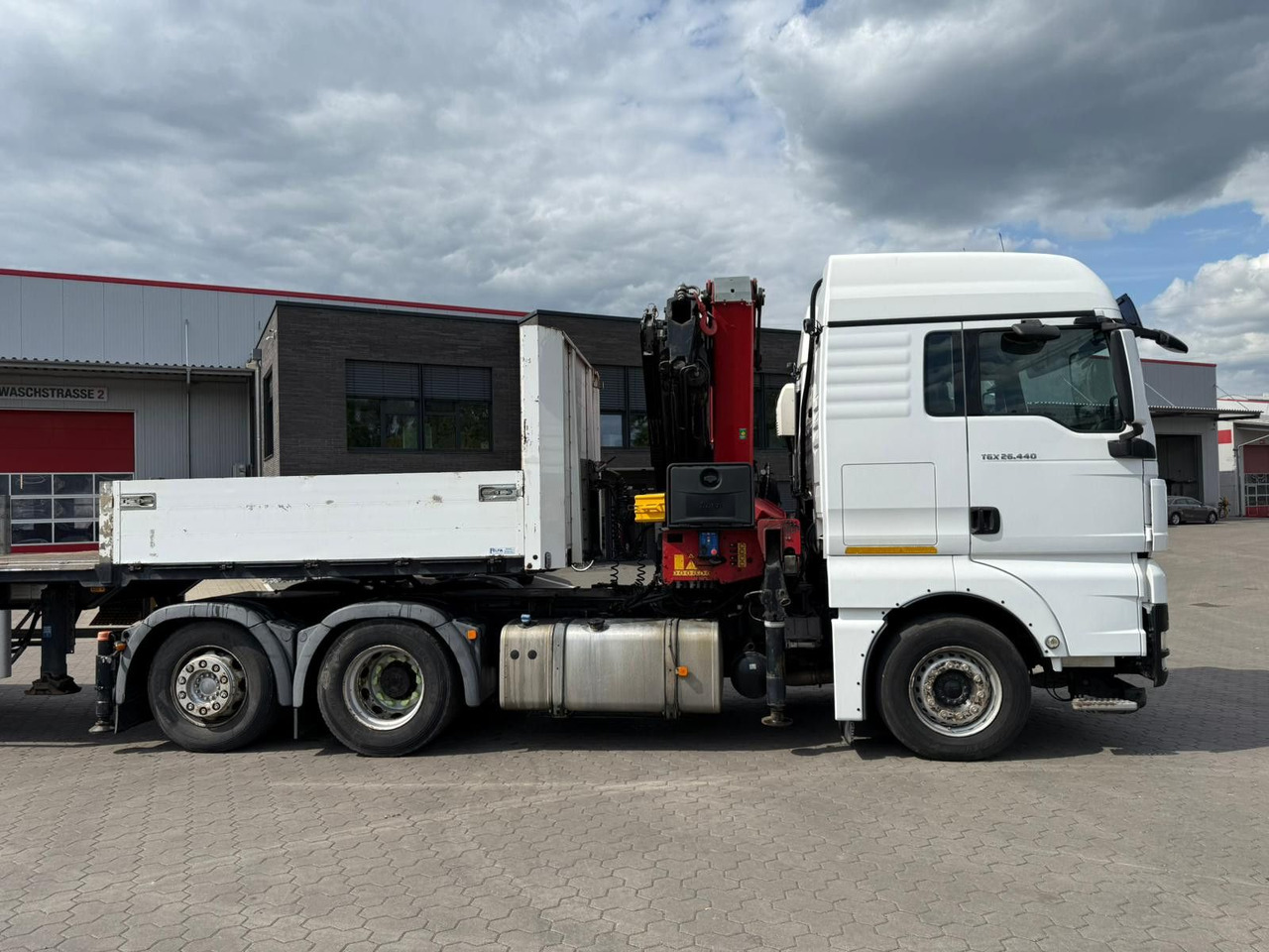 MAN TGX 26.440 6x2 mit HMF 3000-5 Kran - Auto s hydraulickou rukou: obrázek 3 MAN TGX 26.440 6x2 mit HMF 3000-5 Kran - Auto s hydraulickou rukou: obrázek 3