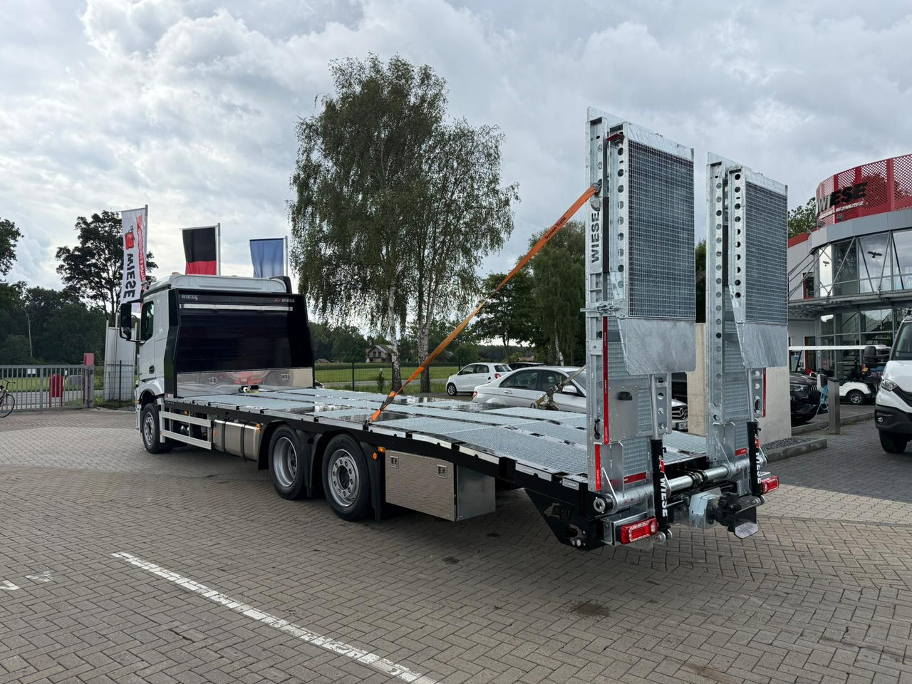 Mercedes-Benz Actros mit Rampen, Maschinentransporter - Přepravník automobilů: obrázek 3 Mercedes-Benz Actros mit Rampen, Maschinentransporter - Přepravník automobilů: obrázek 3