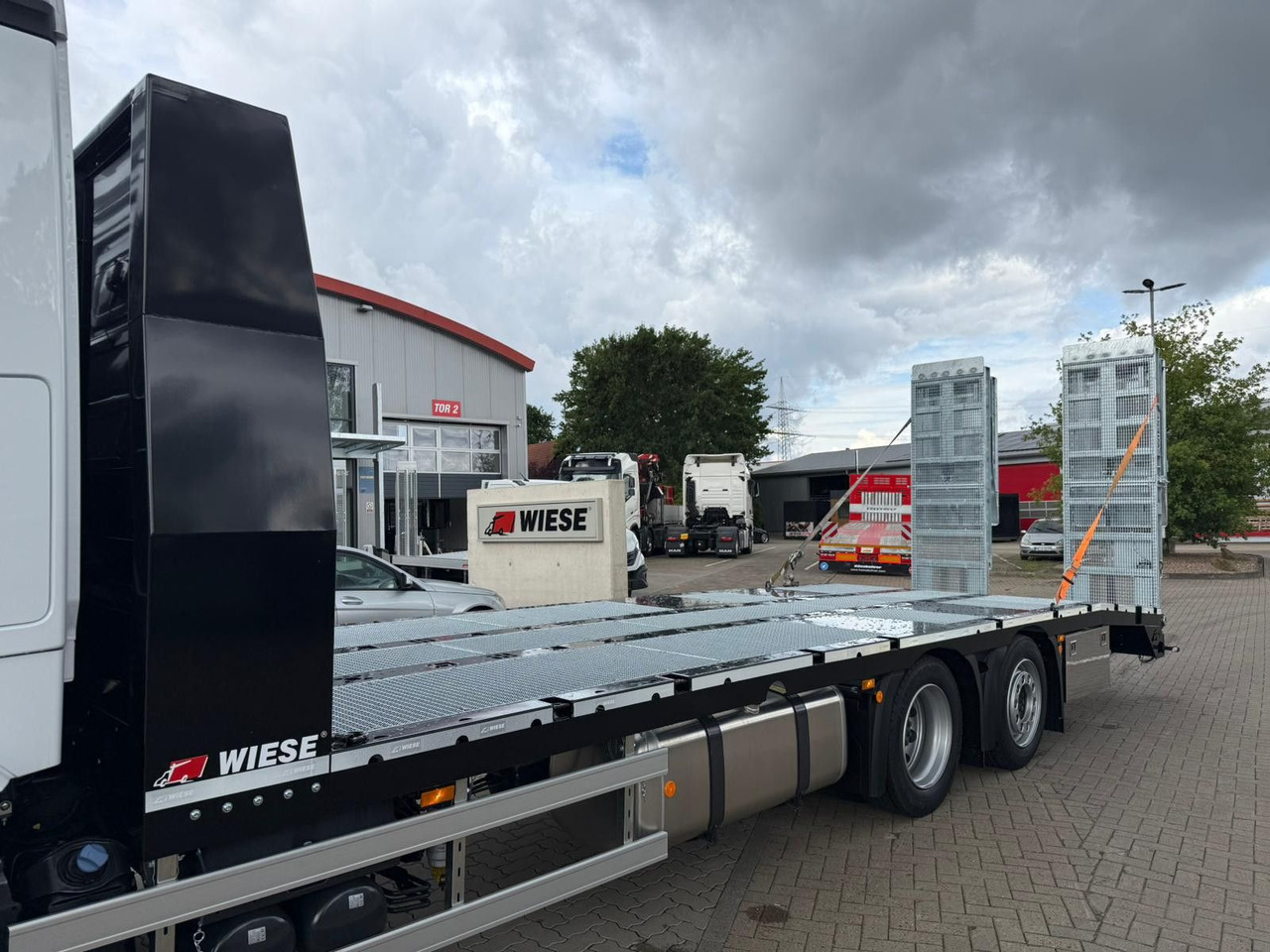 Mercedes-Benz Actros mit Rampen, Maschinentransporter - Přepravník automobilů: obrázek 2 Mercedes-Benz Actros mit Rampen, Maschinentransporter - Přepravník automobilů: obrázek 2