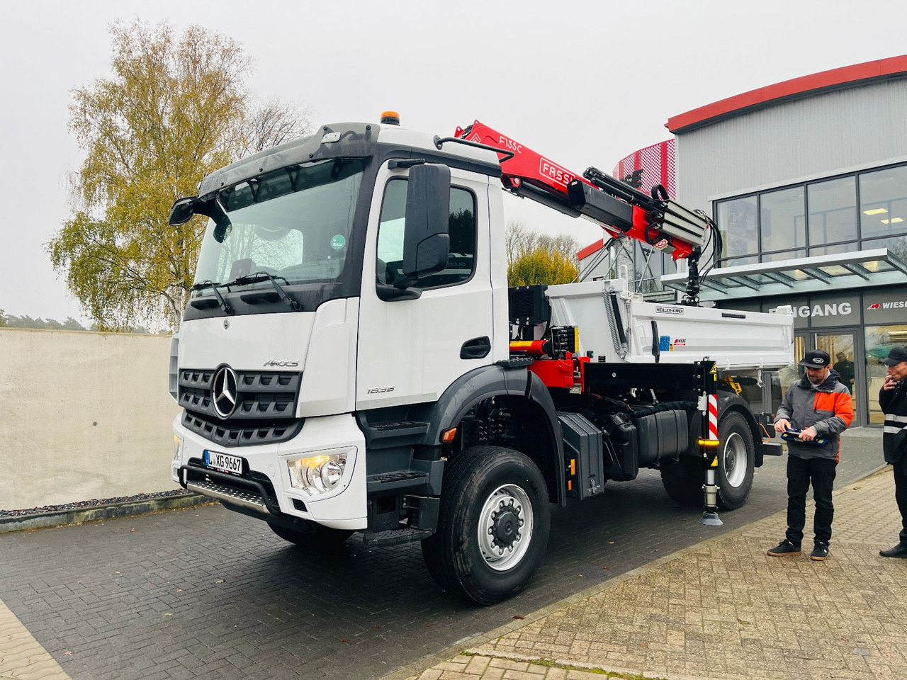 Mercedes-Benz Arocs 1835 4x4 Meiller Fassi F135 Kran Kipper - Sklápěč, Auto s hydraulickou rukou: obrázek 2 Mercedes-Benz Arocs 1835 4x4 Meiller Fassi F135 Kran Kipper - Sklápěč, Auto s hydraulickou rukou: obrázek 2