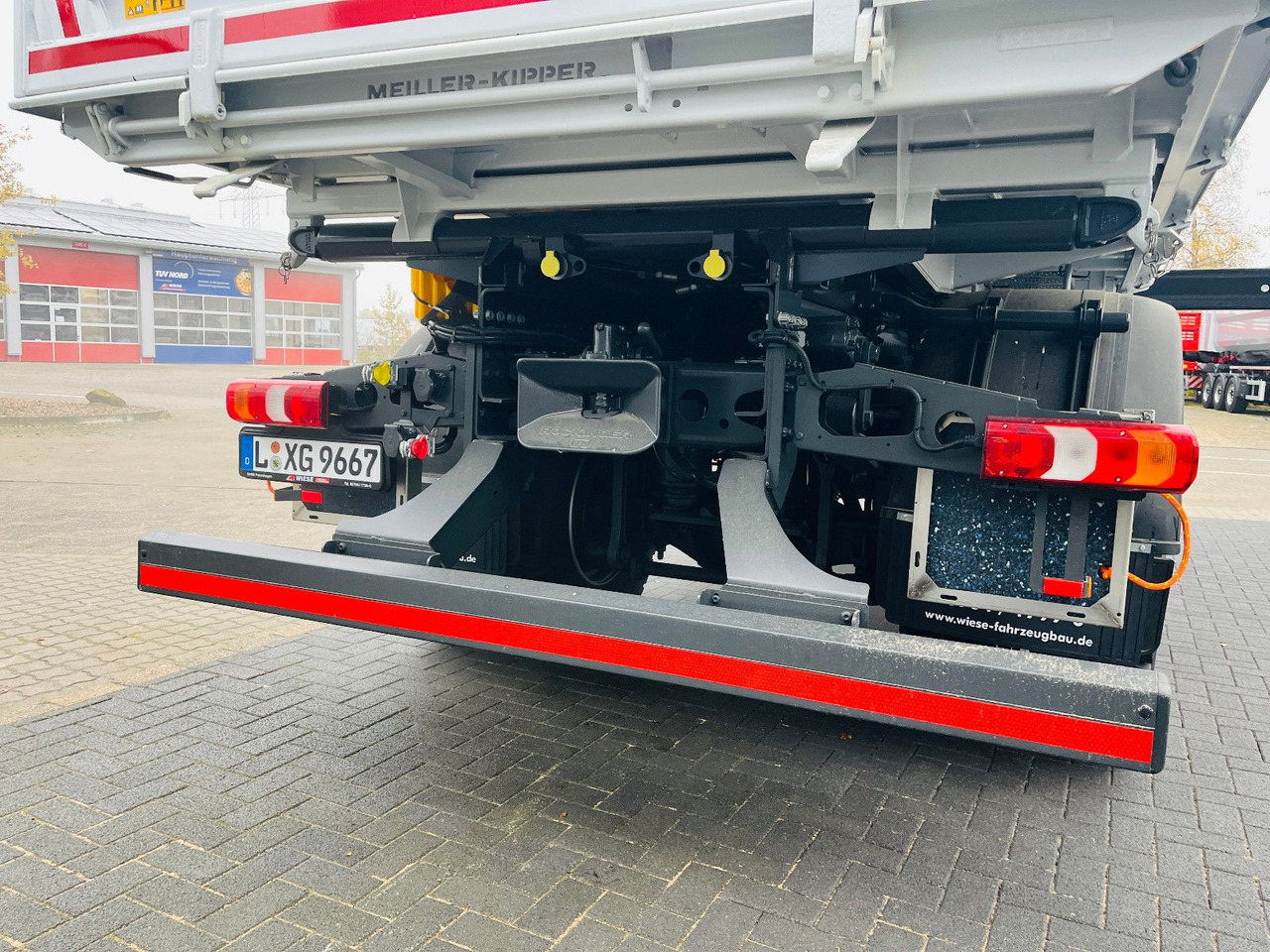 Sklápěč, Auto s hydraulickou rukou Mercedes-Benz Arocs 1835  4x4 Meiller Fassi F135 Kran Kipper: obrázek 8
