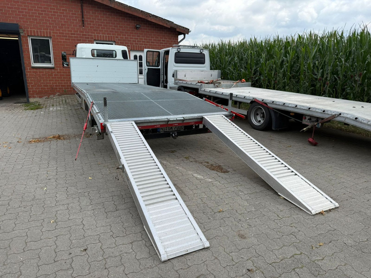 Mitsubishi Fuso Canter 7C18 Arbeitsbühnentransporter - Přepravník automobilů: obrázek 3 Mitsubishi Fuso Canter 7C18 Arbeitsbühnentransporter - Přepravník automobilů: obrázek 3