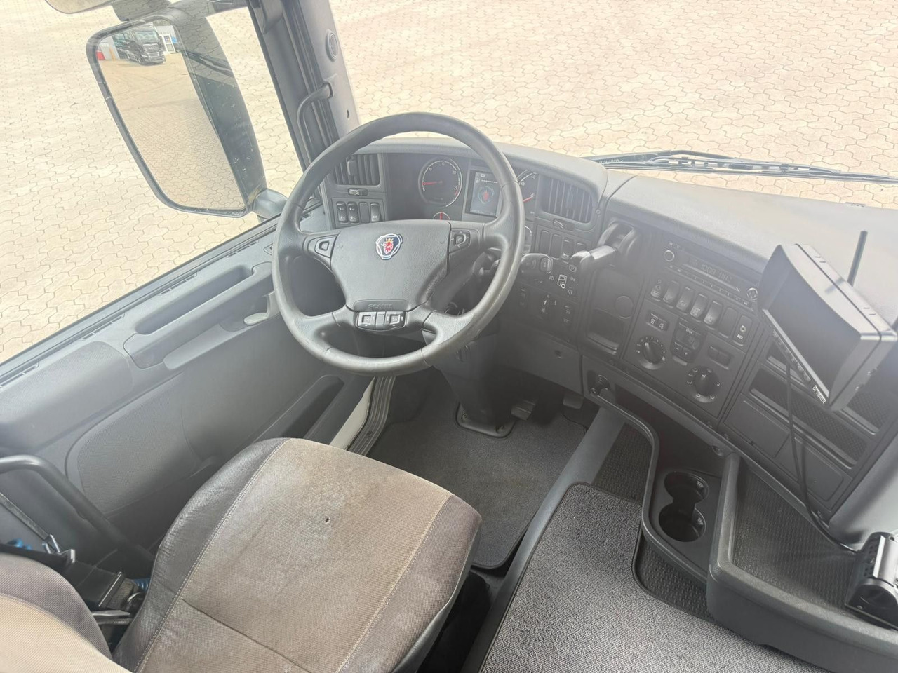 Přepravník automobilů Scania G450 Baumaschinentransporter mit Rampen: obrázek 9