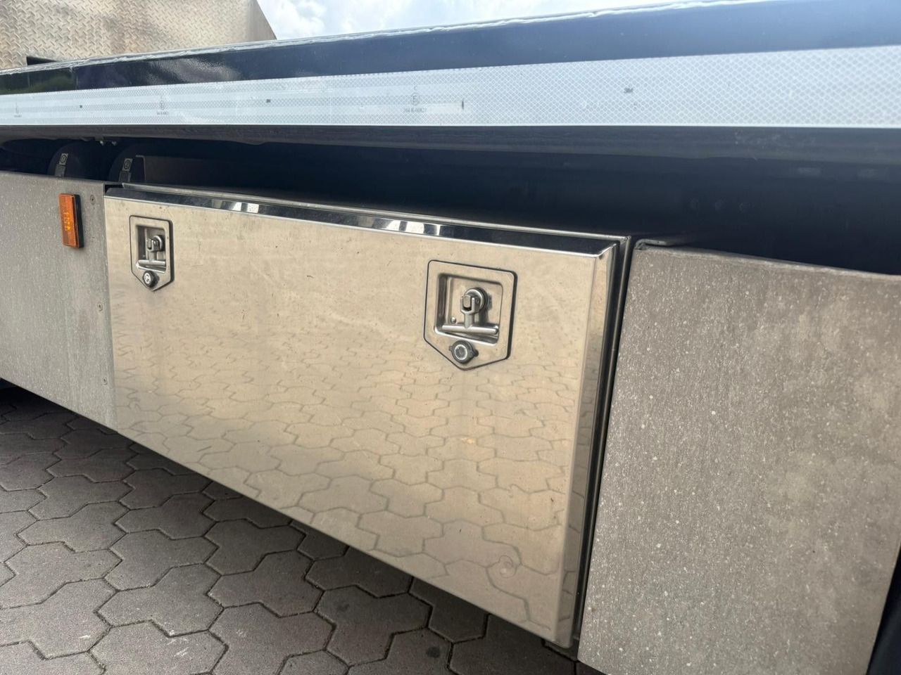 Přepravník automobilů Scania G450 Baumaschinentransporter mit Rampen: obrázek 15