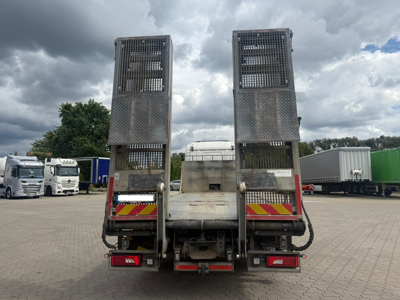 Scania G450 Baumaschinentransporter mit Rampen - Odtahovka: obrázek 5 Scania G450 Baumaschinentransporter mit Rampen - Odtahovka: obrázek 5