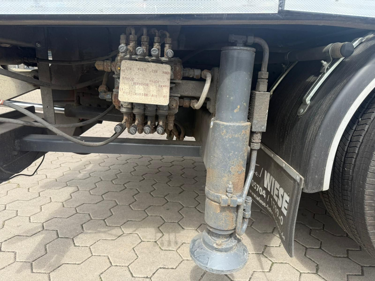 Přepravník automobilů Scania G450 Baumaschinentransporter mit Rampen: obrázek 12