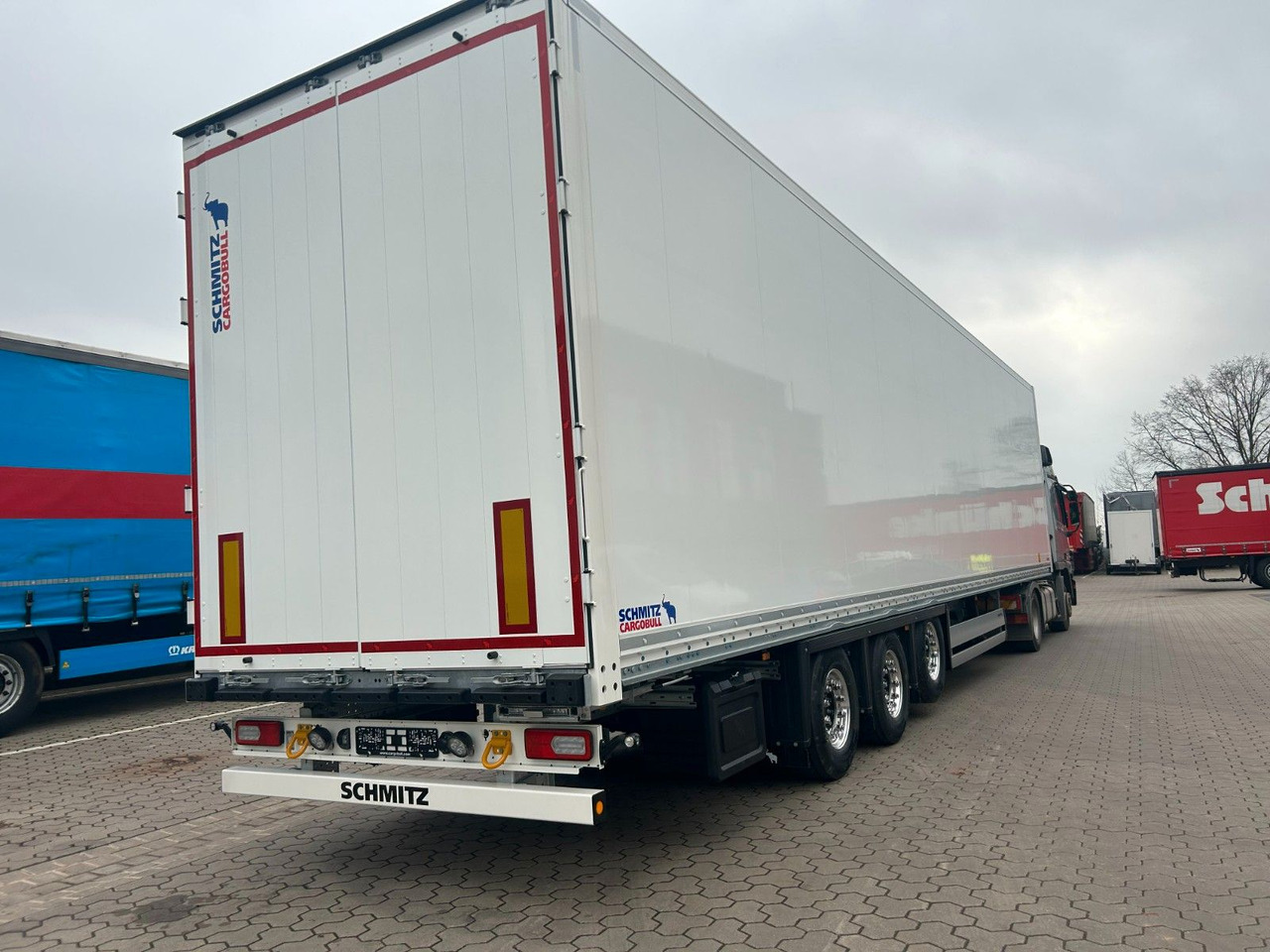 Schmitz Cargobull Mega Koffer - Trockenfrachter FERROPLAST - Skříňový návěs: obrázek 1 Schmitz Cargobull Mega Koffer - Trockenfrachter FERROPLAST - Skříňový návěs: obrázek 1