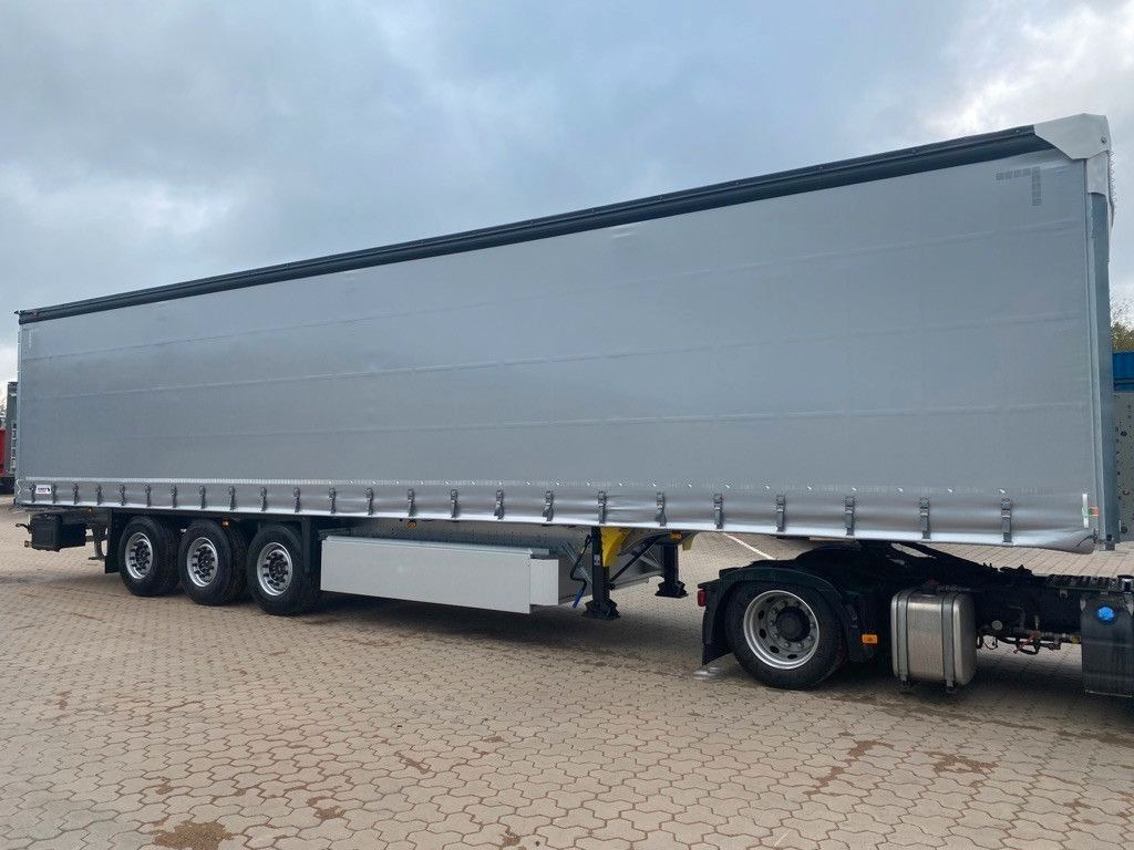 Schmitz Cargobull SCS 24/L Speed Curtain - Plachtový návěs: obrázek 2 Schmitz Cargobull SCS 24/L Speed Curtain - Plachtový návěs: obrázek 2