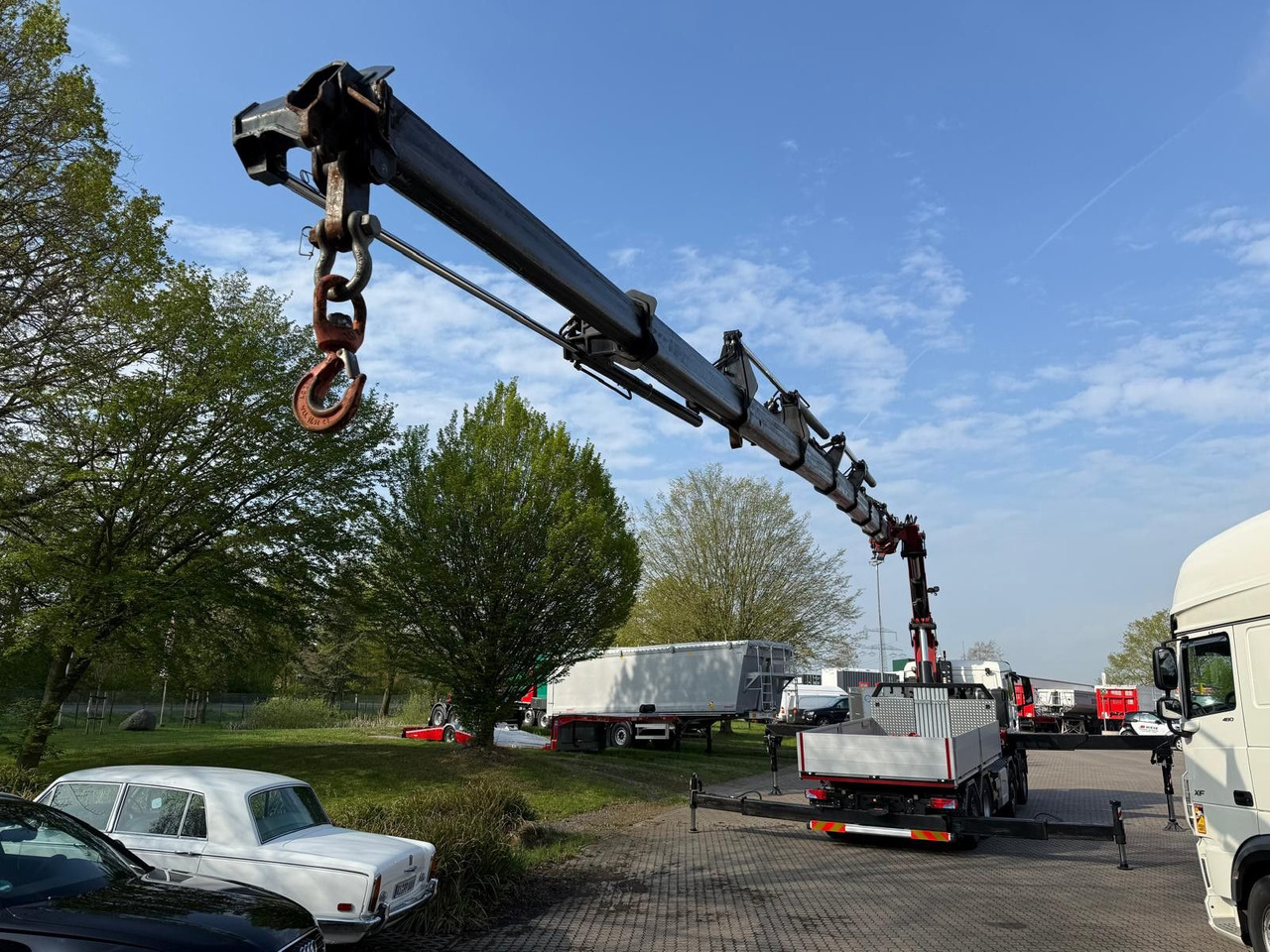 MAN 35.520 8x4 Fassi F800 RA2.28 OHNE ABSTÜTZÜBERWA. - Tahač: obrázek 4 MAN 35.520 8x4 Fassi F800 RA2.28 OHNE ABSTÜTZÜBERWA. - Tahač: obrázek 4