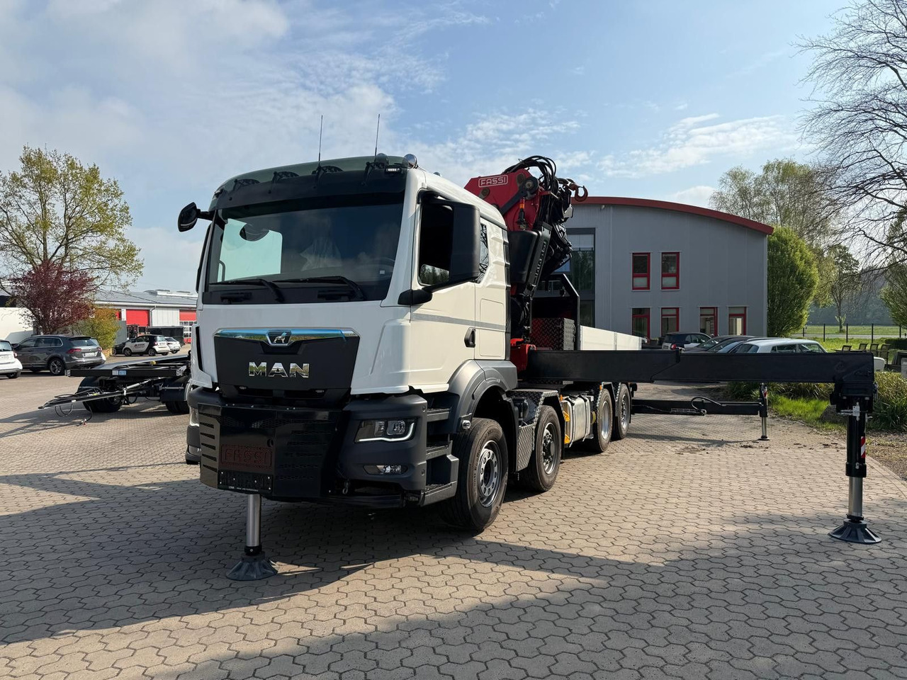 MAN 35.520 8x4 Fassi F800 RA2.28 OHNE ABSTÜTZÜBERWA. - Tahač: obrázek 5 MAN 35.520 8x4 Fassi F800 RA2.28 OHNE ABSTÜTZÜBERWA. - Tahač: obrázek 5