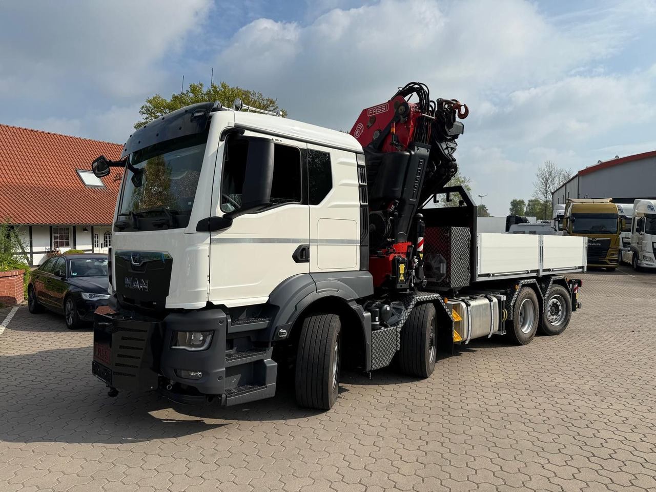 MAN 35.520 8x4 Fassi F800 RA2.28 OHNE ABSTÜTZÜBERWA. - Tahač: obrázek 3 MAN 35.520 8x4 Fassi F800 RA2.28 OHNE ABSTÜTZÜBERWA. - Tahač: obrázek 3