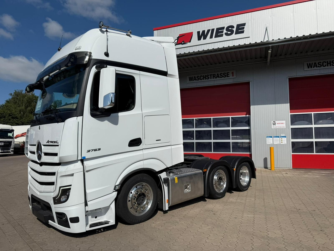 Mercedes-Benz Actros 2753 GigaSpace L 6x2 Lowliner TrendLine - Tahač: obrázek 1 Mercedes-Benz Actros 2753 GigaSpace L 6x2 Lowliner TrendLine - Tahač: obrázek 1