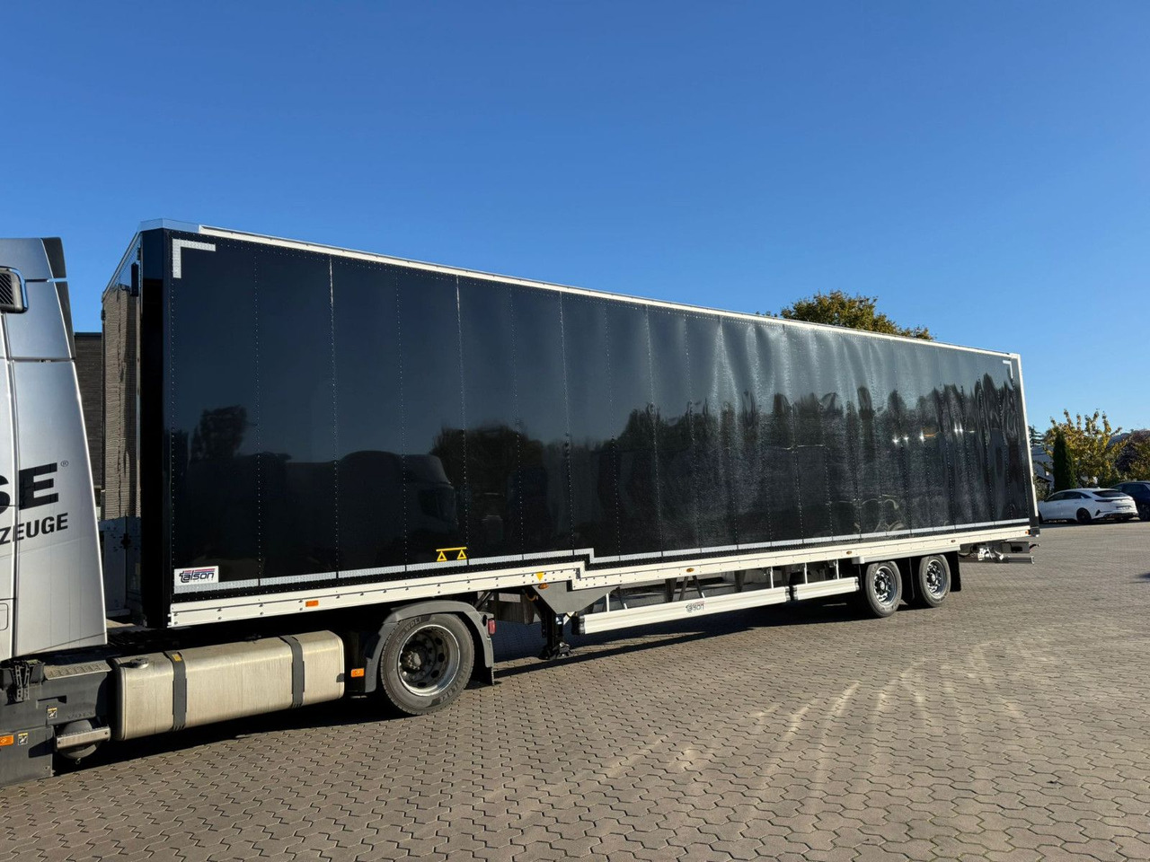 Talson TGG TAL 12/18 Mega Kofferauflieger 99m³ - Skříňový návěs: obrázek 2 Talson TGG TAL 12/18 Mega Kofferauflieger 99m³ - Skříňový návěs: obrázek 2