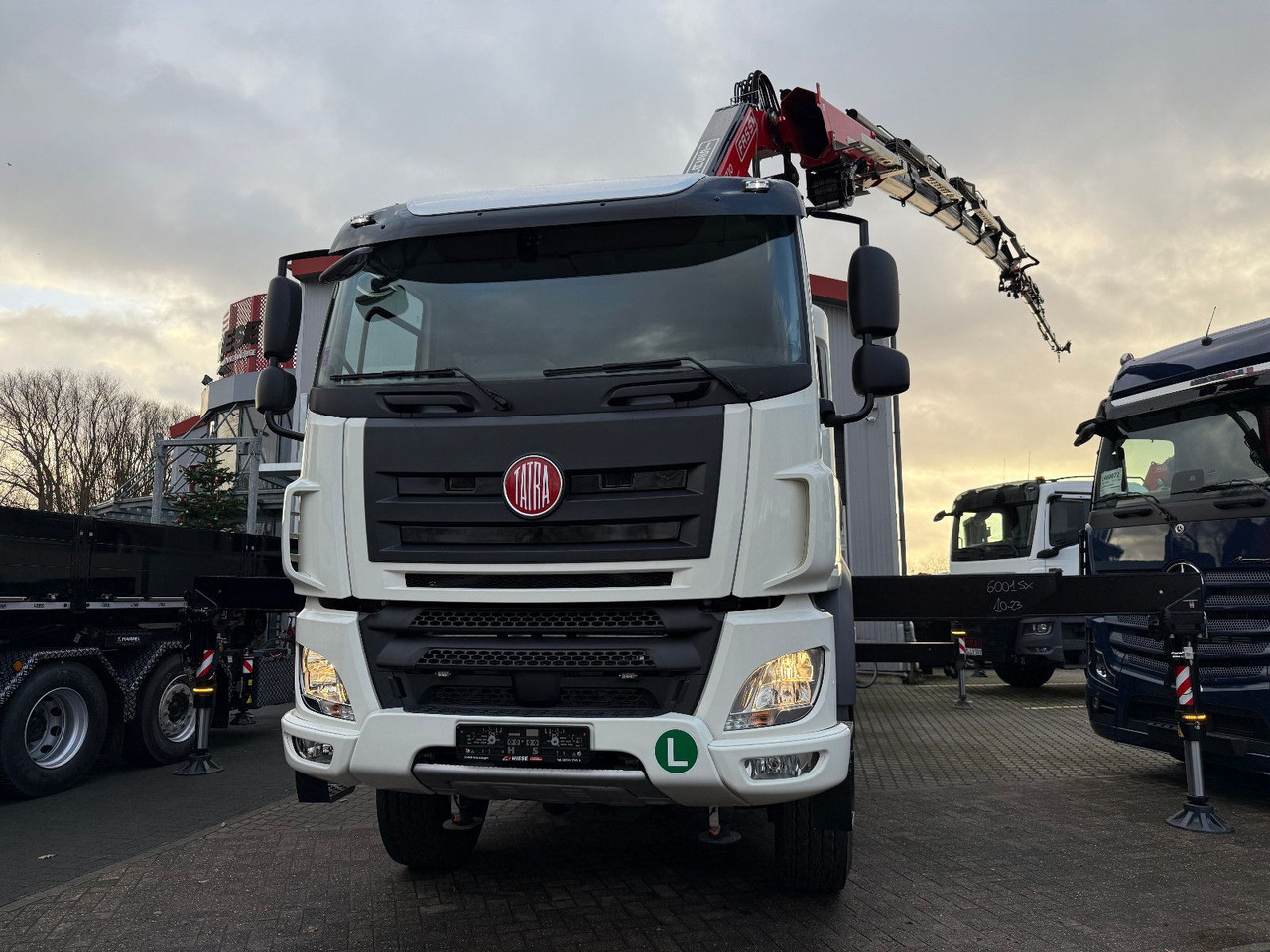 Auto s hydraulickou rukou Tatra 41.500 8x8 Phoenix Fassi F710 Kran: obrázek 13