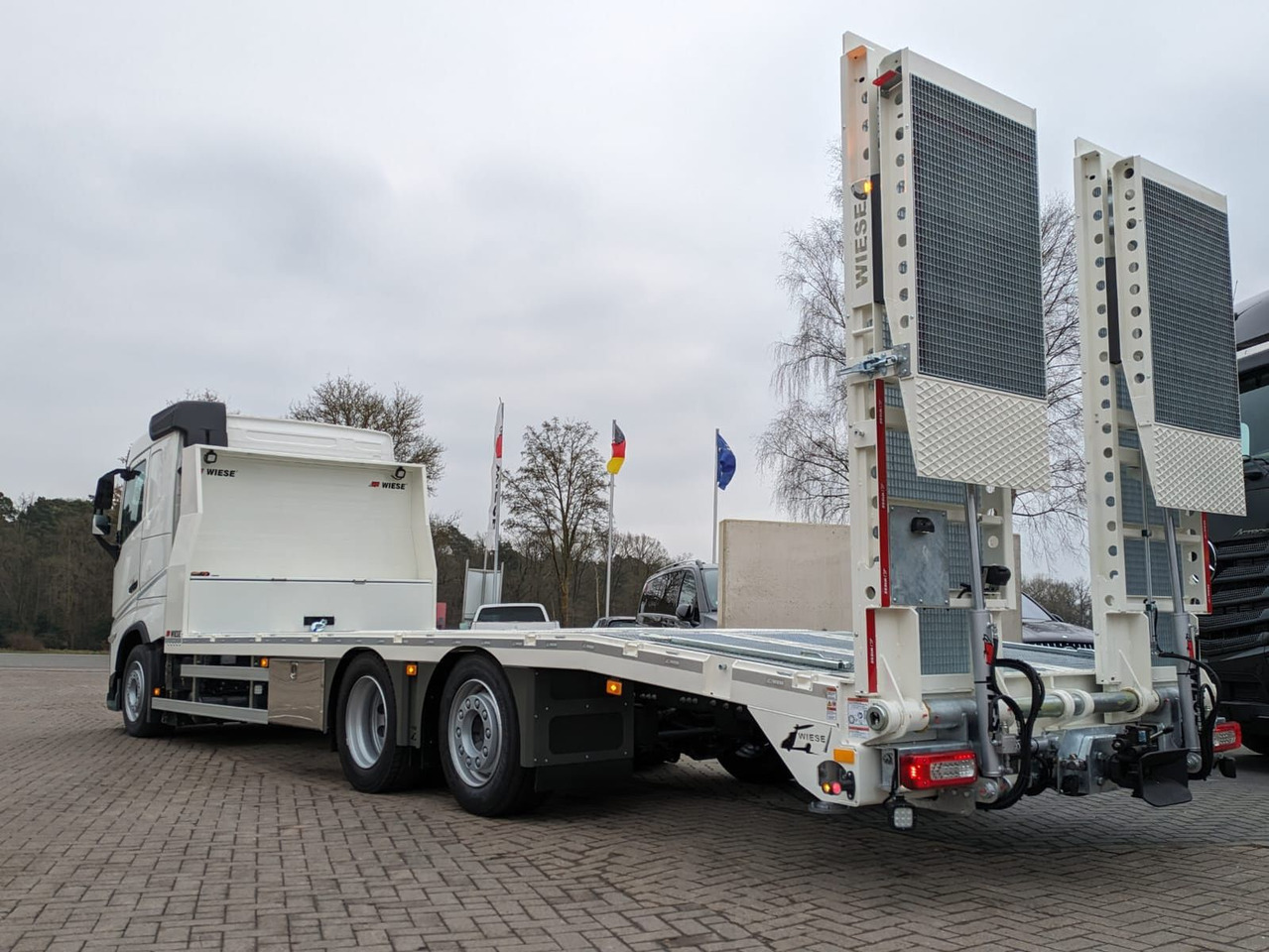 Volvo FH 420 Maschinentransporter mit Rampen - Nákladní automobil valníkový/ Plošinový: obrázek 3 Volvo FH 420 Maschinentransporter mit Rampen - Nákladní automobil valníkový/ Plošinový: obrázek 3