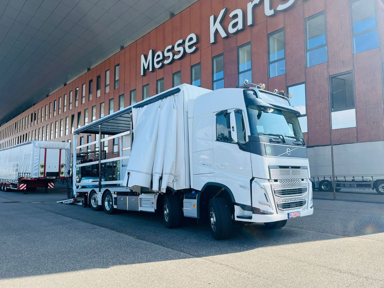 Volvo FH 500 Gabelstaplertransporter LBW 9t Dhollandia - Plachtový nákladní auto: obrázek 3 Volvo FH 500 Gabelstaplertransporter LBW 9t Dhollandia - Plachtový nákladní auto: obrázek 3