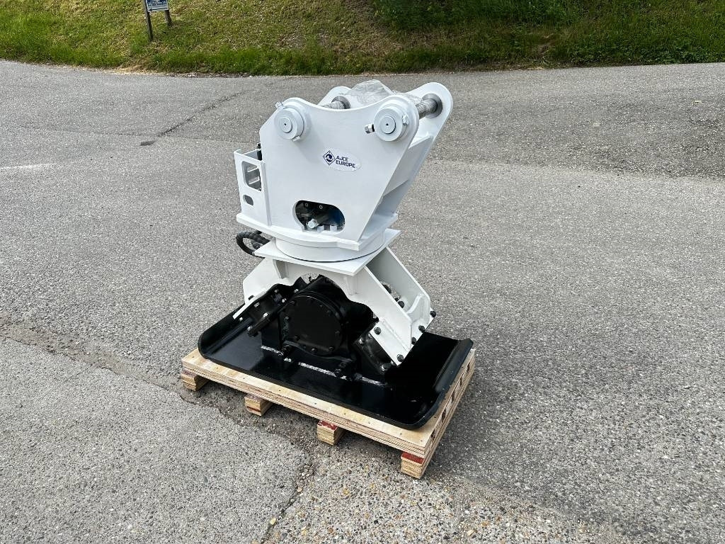 AJCE ACP5R Vibration Plate Compactor - Vibrační deska: obrázek 1 AJCE ACP5R Vibration Plate Compactor - Vibrační deska: obrázek 1
