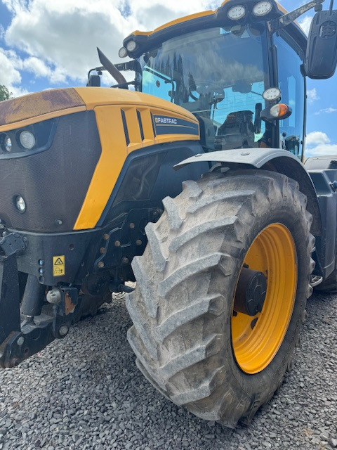JCB 4220 fastrac - Traktor: obrázek 1 JCB 4220 fastrac - Traktor: obrázek 1