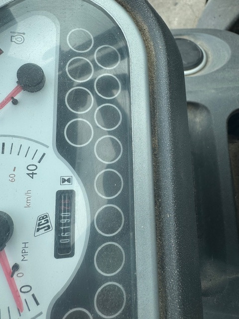 JCB TM220 - Teleskopický manipulátor: obrázek 5 JCB TM220 - Teleskopický manipulátor: obrázek 5