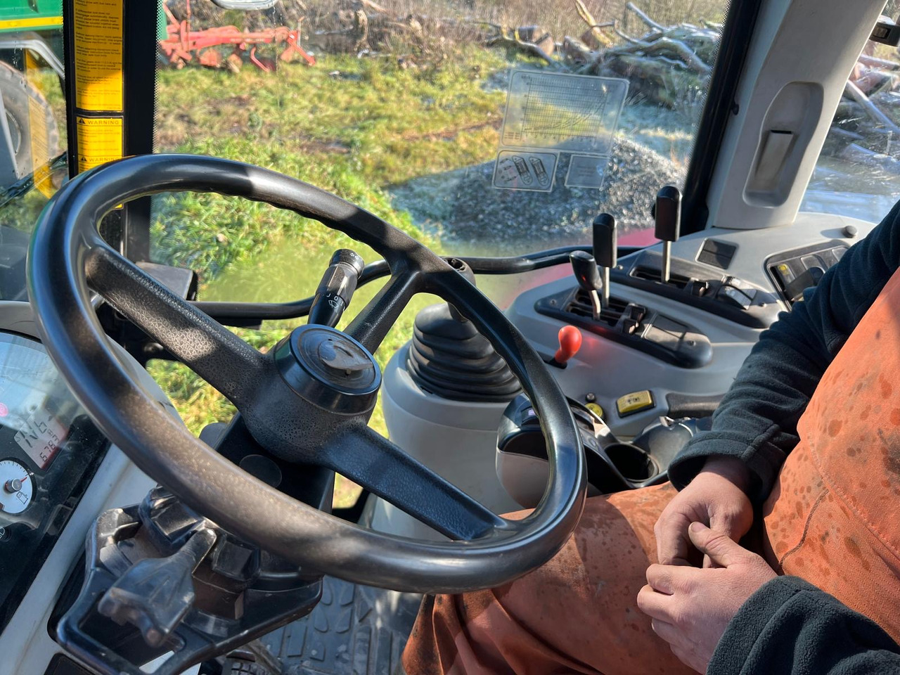 MASSEY FERGUSON 6480 DYNASHIFT - Traktor: obrázek 3 MASSEY FERGUSON 6480 DYNASHIFT - Traktor: obrázek 3