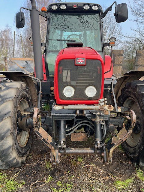 MASSEY FERGUSON 6480 DYNASHIFT - Traktor: obrázek 3 MASSEY FERGUSON 6480 DYNASHIFT - Traktor: obrázek 3