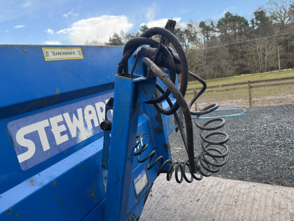 Stewart Bale trailer - Traktor: obrázek 1 Stewart Bale trailer - Traktor: obrázek 1