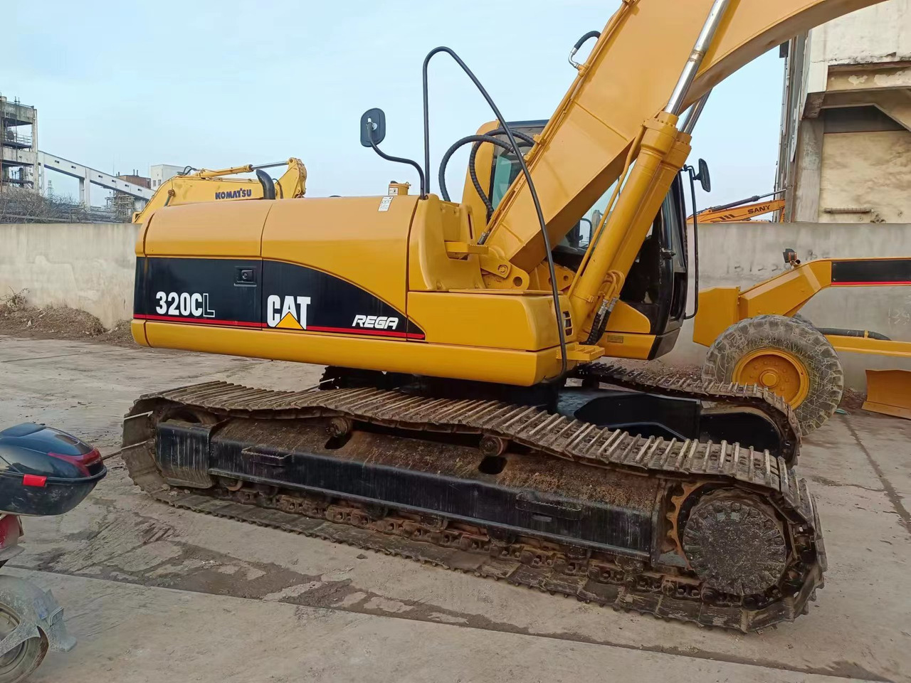CATERPILLAR 320CL - Pásové rýpadlo: obrázek 4 CATERPILLAR 320CL - Pásové rýpadlo: obrázek 4