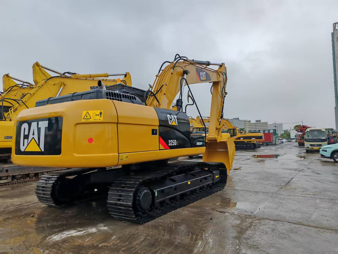 CATERPILLAR 325D - Pásové rýpadlo: obrázek 4 CATERPILLAR 325D - Pásové rýpadlo: obrázek 4
