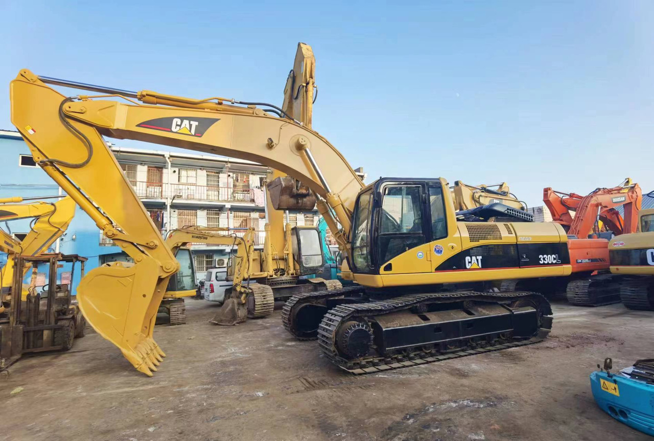 CATERPILLAR 330C - Pásové rýpadlo: obrázek 4 CATERPILLAR 330C - Pásové rýpadlo: obrázek 4