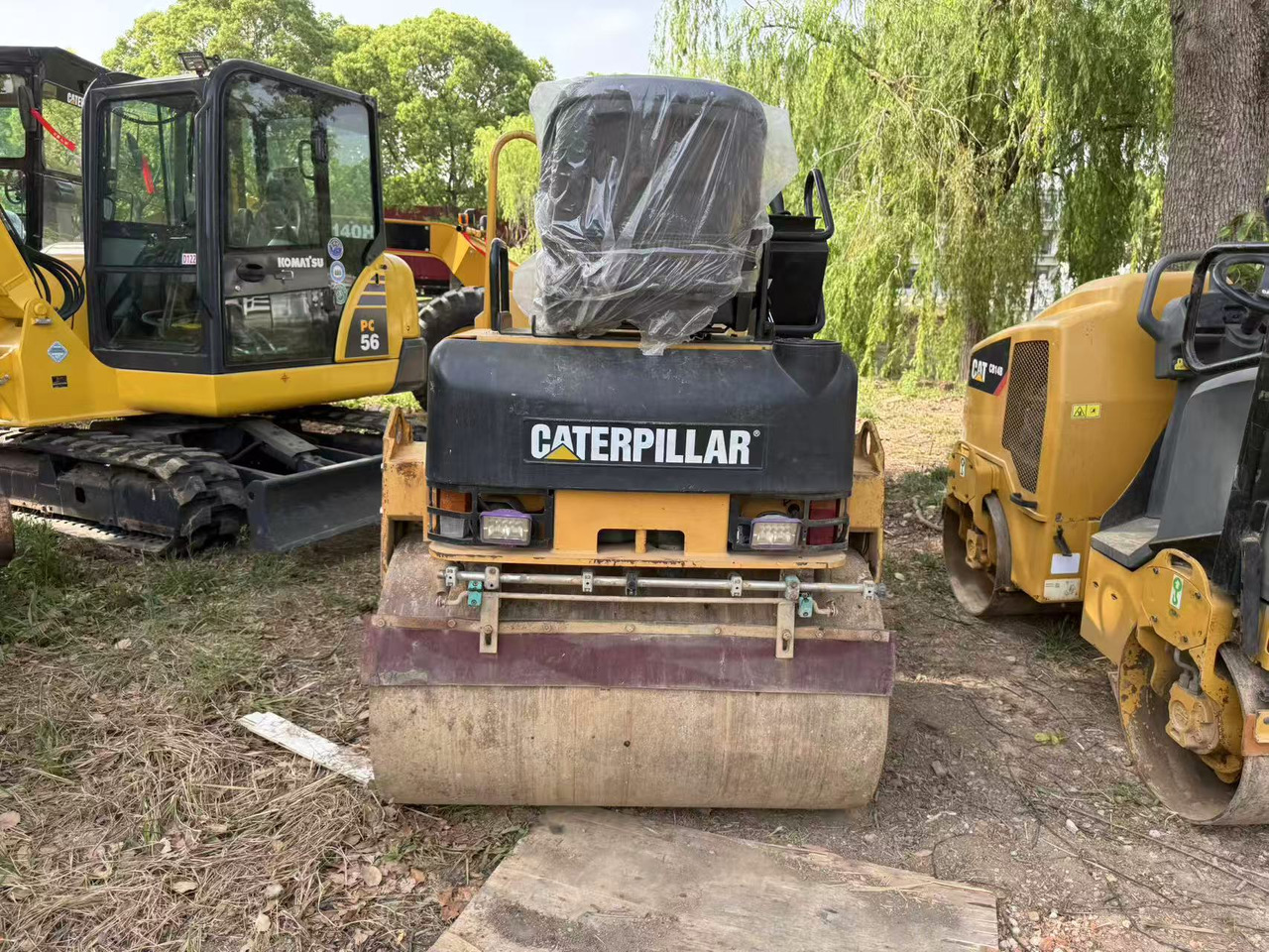 CATERPILLAR CB24B - Válec: obrázek 3 CATERPILLAR CB24B - Válec: obrázek 3