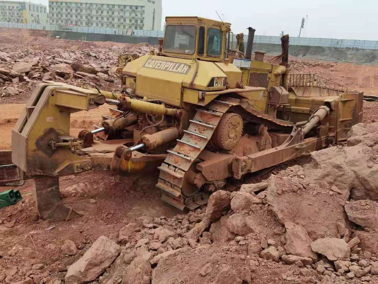 CATERPILLAR D11 - Buldozer: obrázek 3 CATERPILLAR D11 - Buldozer: obrázek 3