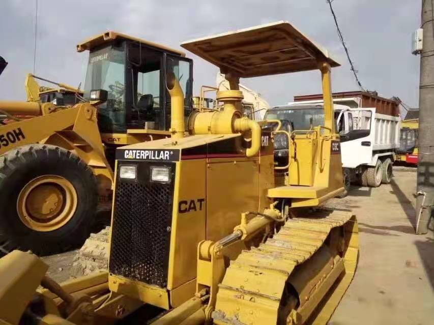 CATERPILLAR D3C - Buldozer: obrázek 3 CATERPILLAR D3C - Buldozer: obrázek 3