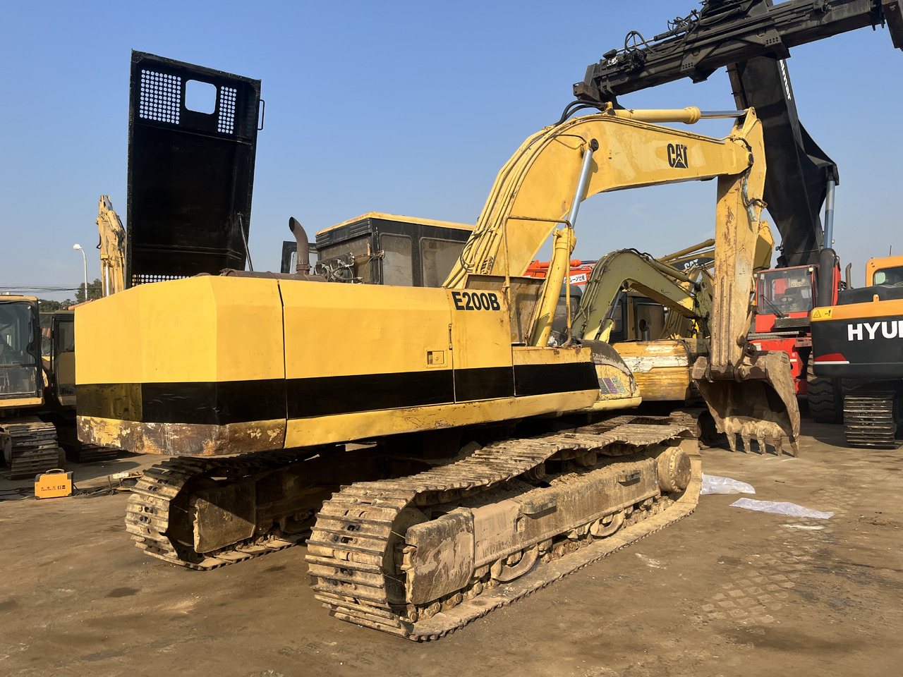 CATERPILLAR E200 - Rýpadlo: obrázek 5 CATERPILLAR E200 - Rýpadlo: obrázek 5