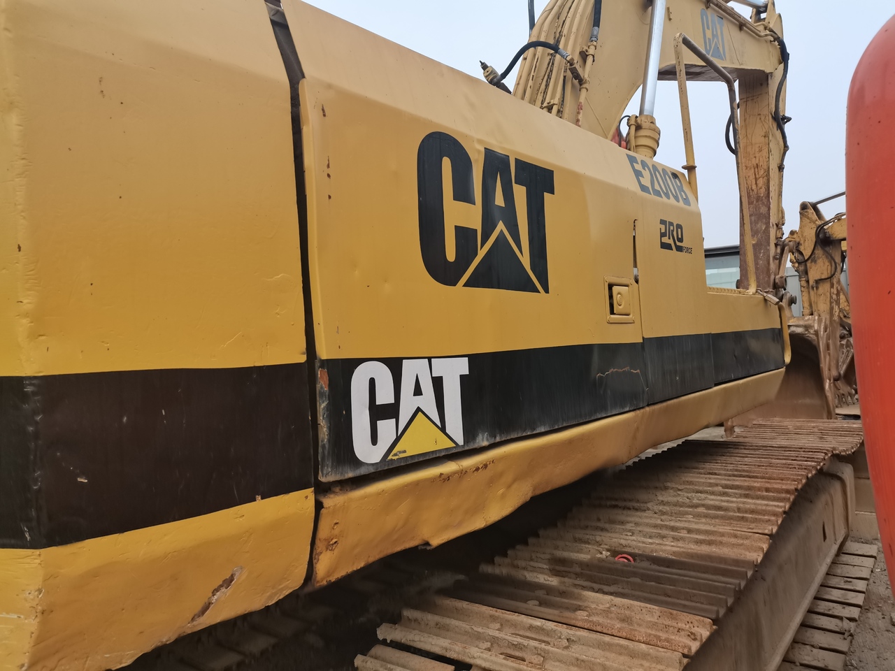 CATERPILLAR E200 - Pásové rýpadlo: obrázek 4 CATERPILLAR E200 - Pásové rýpadlo: obrázek 4