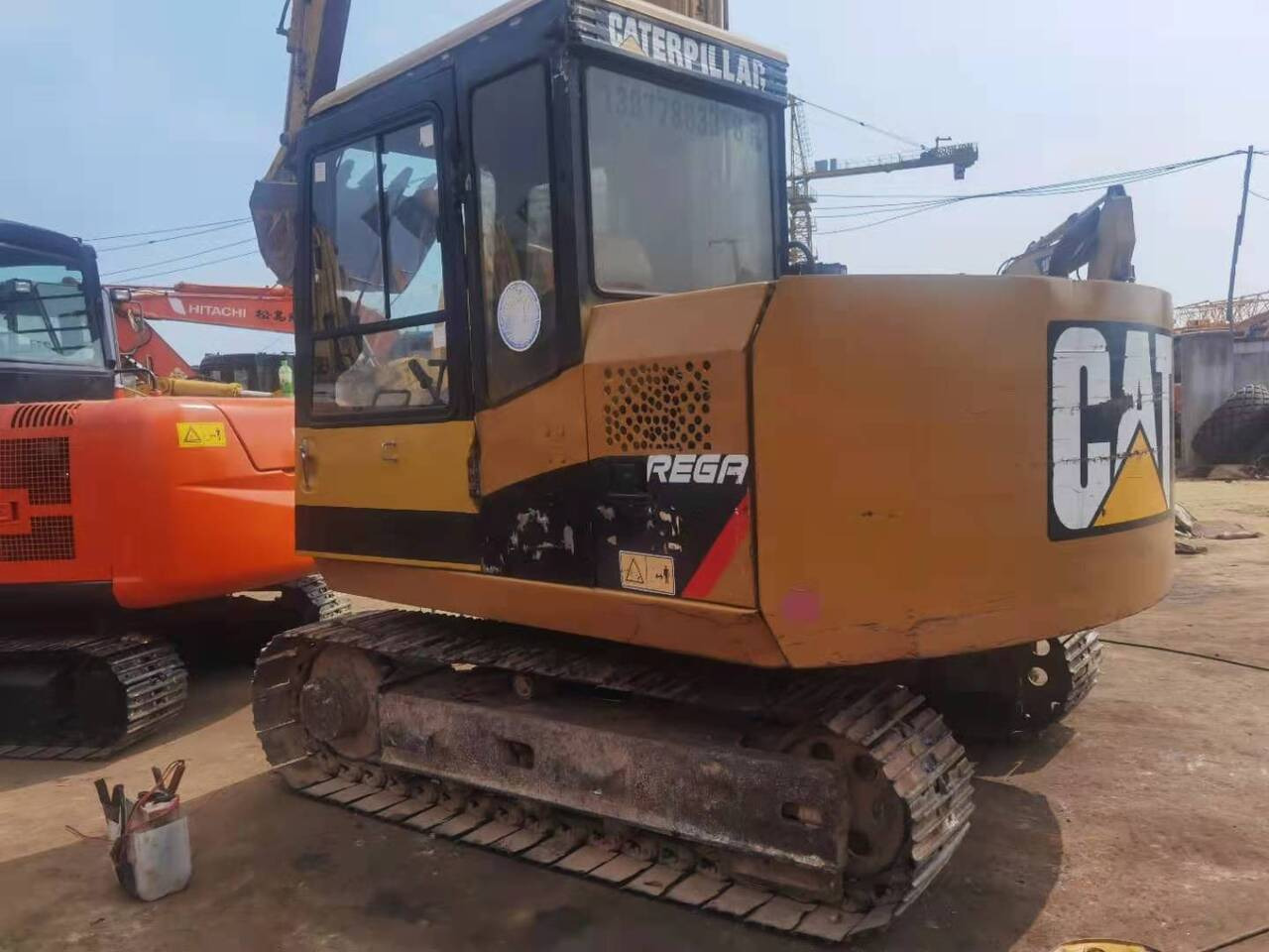 CATERPILLAR E70B - Pásové rýpadlo: obrázek 2 CATERPILLAR E70B - Pásové rýpadlo: obrázek 2