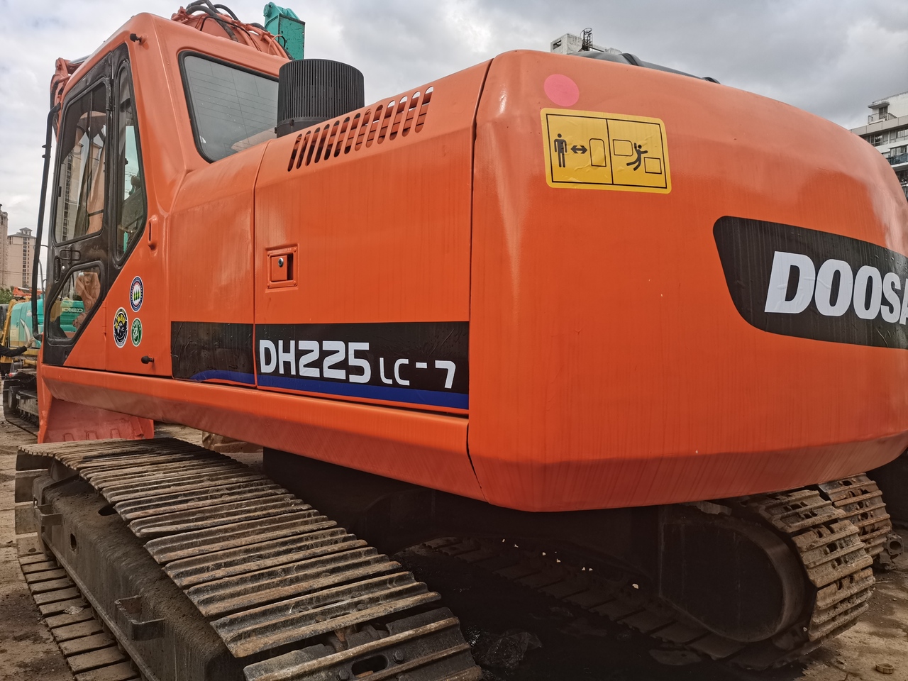 DOOSAN DH225LC-7 - Pásové rýpadlo: obrázek 2 DOOSAN DH225LC-7 - Pásové rýpadlo: obrázek 2