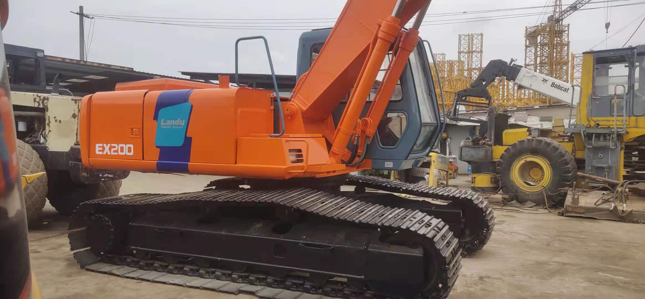 HITACHI EX200-2 - Pásové rýpadlo: obrázek 4 HITACHI EX200-2 - Pásové rýpadlo: obrázek 4