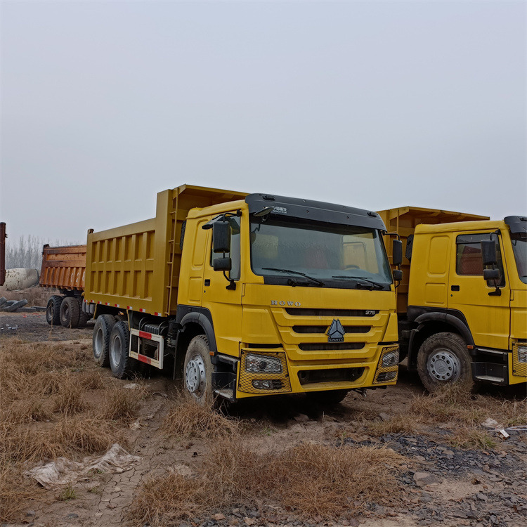Sklápěč HOWO HOWO 6x4-375 truck tippers: obrázek 9