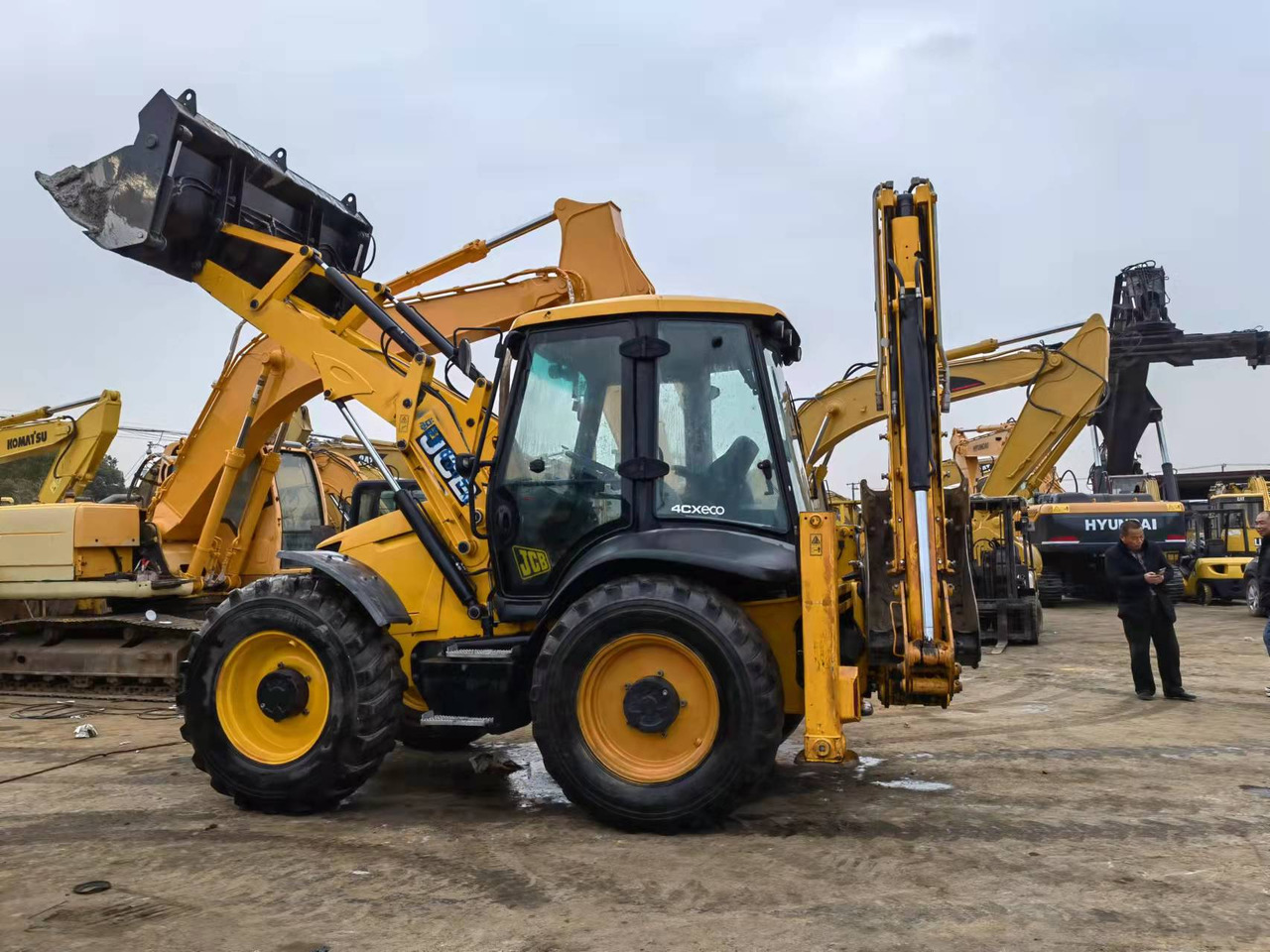 JCB 4CX ECO - Rýpadlo-nakladač: obrázek 1 JCB 4CX ECO - Rýpadlo-nakladač: obrázek 1