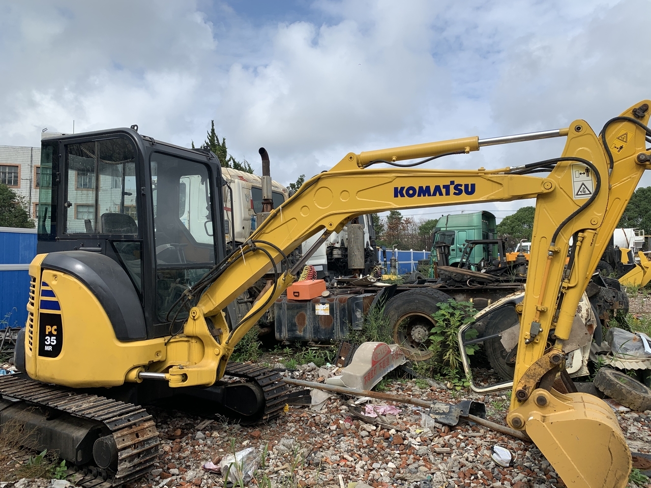 Mini rýpadlo KOMATSU PC35MR: obrázek 1