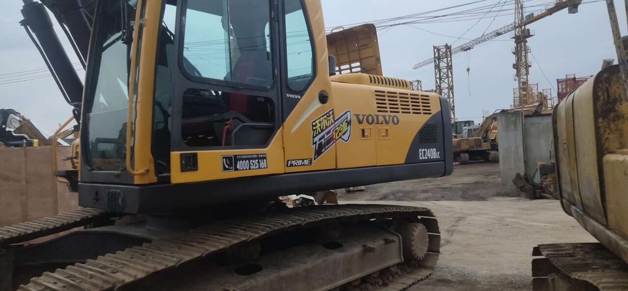 VOLVO EC240BLC - Pásové rýpadlo: obrázek 2 VOLVO EC240BLC - Pásové rýpadlo: obrázek 2