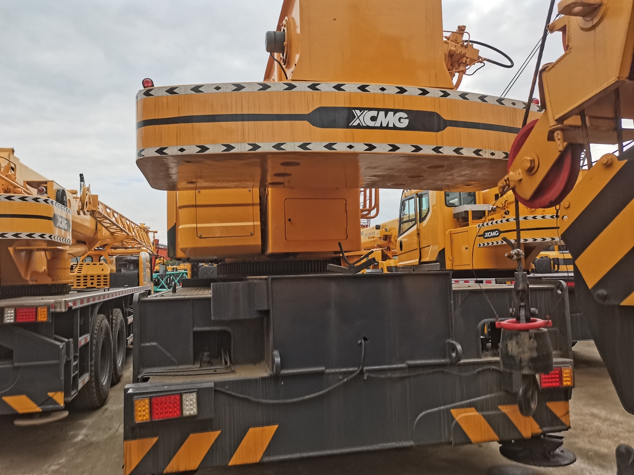 XCMG QY70K - Jeřáb: obrázek 3 XCMG QY70K - Jeřáb: obrázek 3