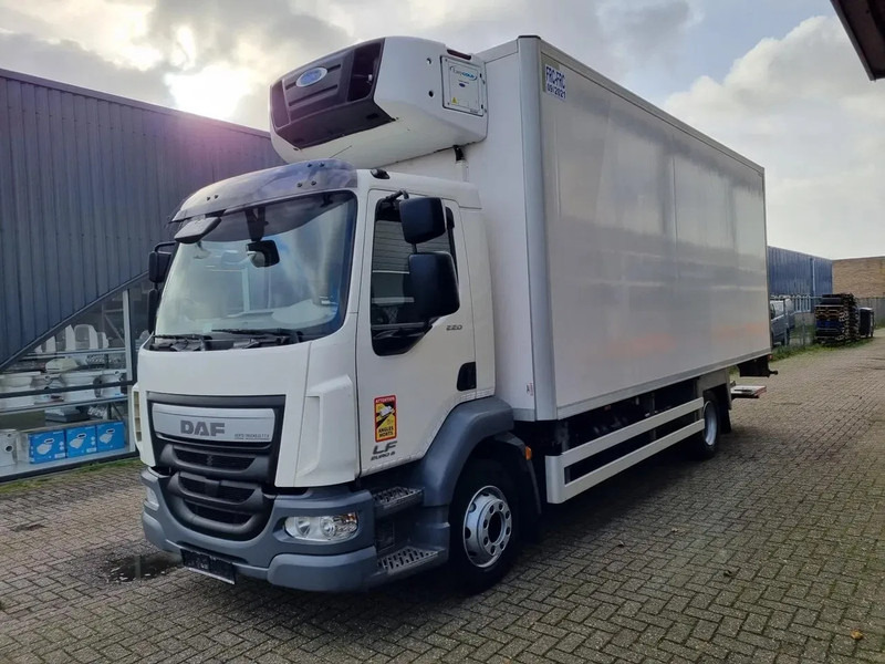 DAF LF 220 Kuhlkoffer/Carrier 750MT MULTITEMP/ LBW/ EURO 6 - Chladírenský nákladní automobil: obrázek 4 DAF LF 220 Kuhlkoffer/Carrier 750MT MULTITEMP/ LBW/ EURO 6 - Chladírenský nákladní automobil: obrázek 4